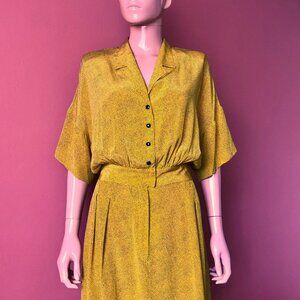 Vintage 80s S/M 100% Silk Dress Midi Blouson Yellow Black Spotted Pockets Collar
